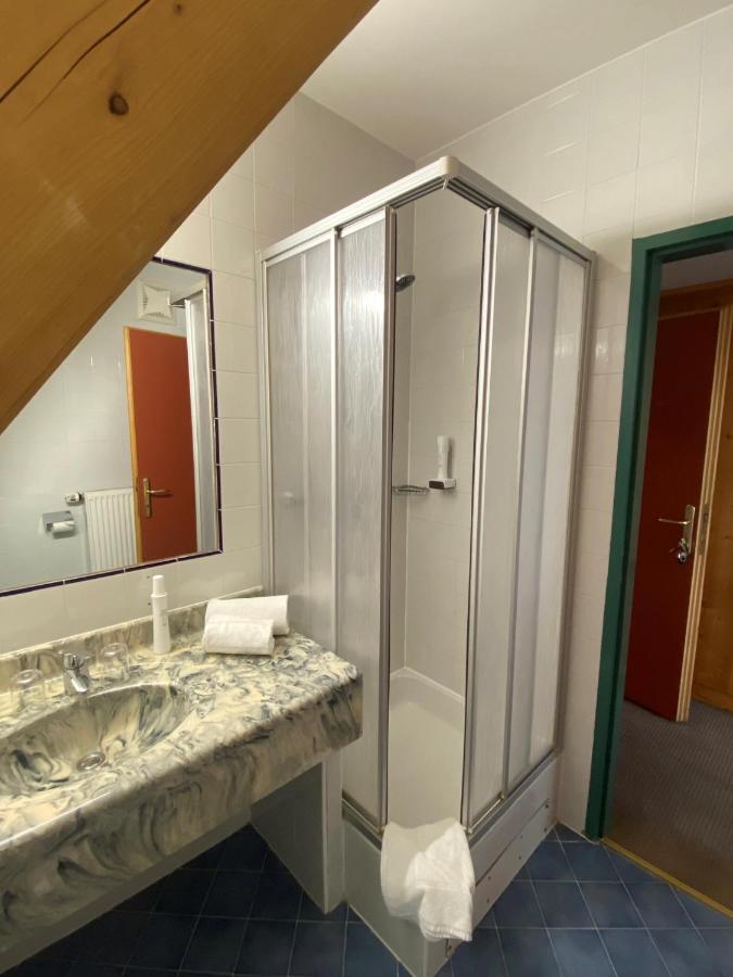 Hotel Dienstl Gut Launsdorf Экстерьер фото