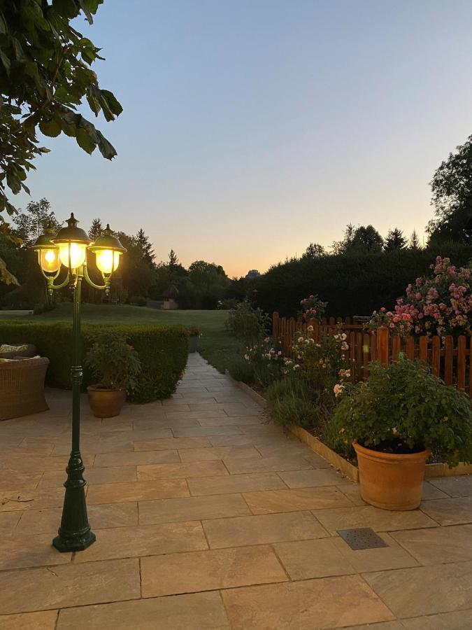 Hotel Dienstl Gut Launsdorf Экстерьер фото
