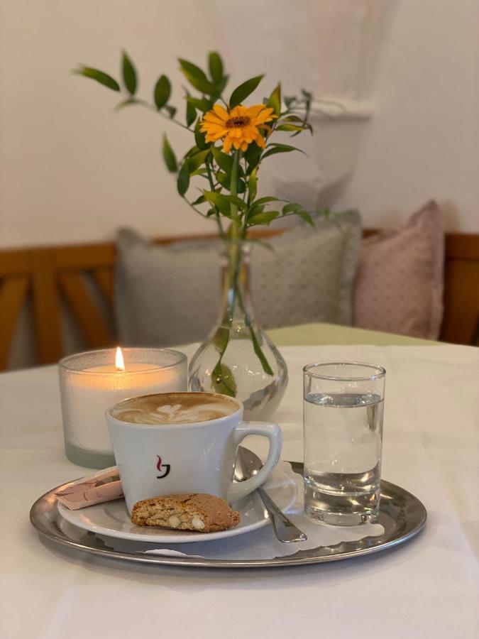 Hotel Dienstl Gut Launsdorf Экстерьер фото